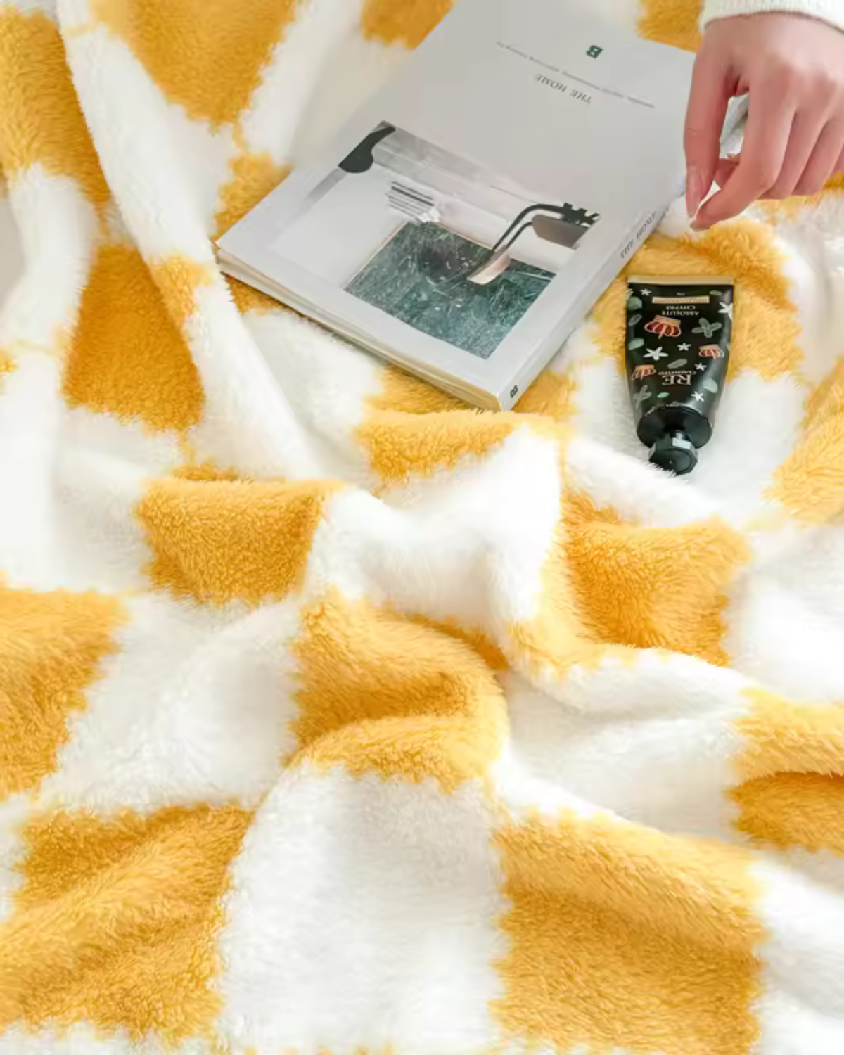 Mid-Century Linen-Shade Throw Blanket — view 23