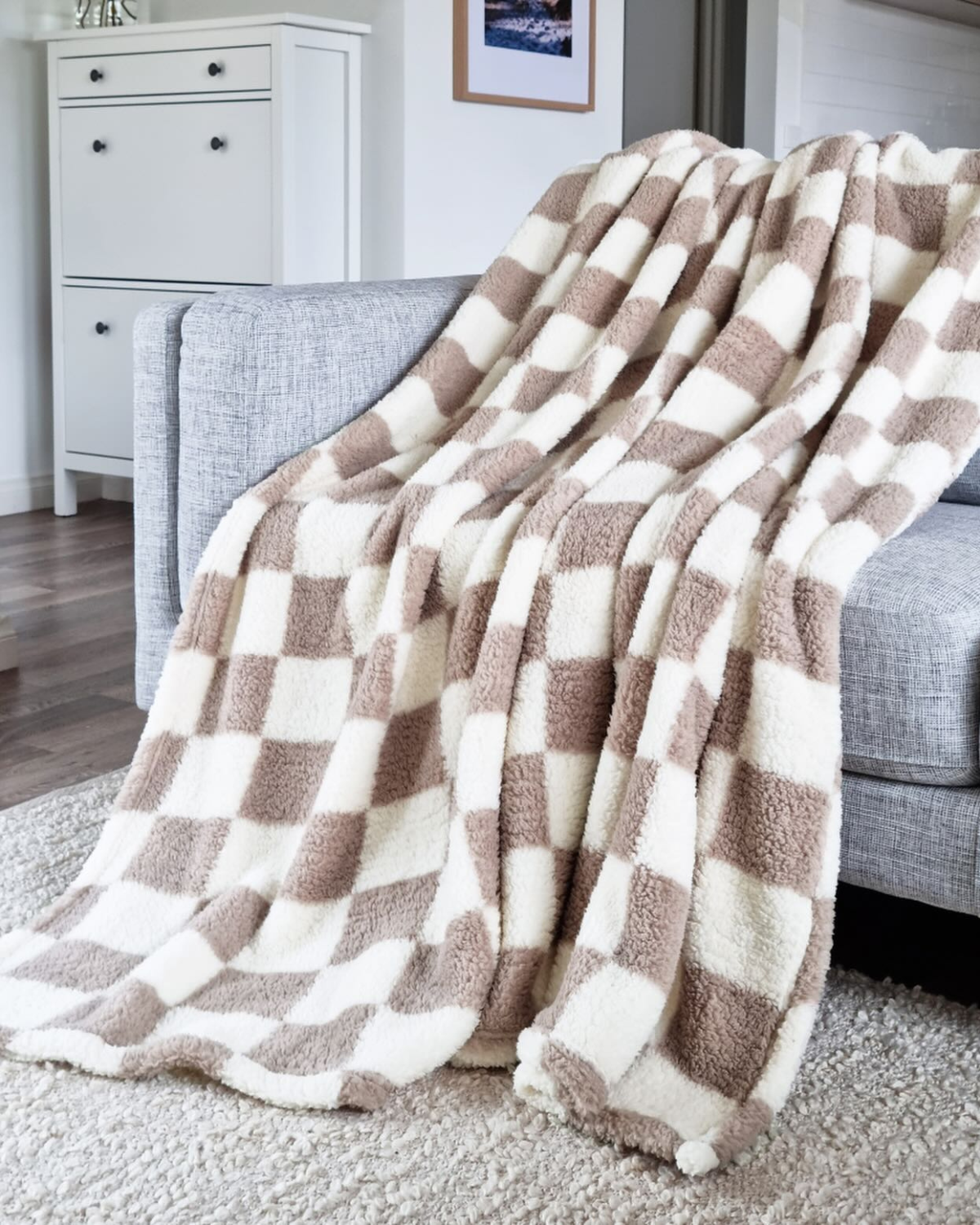 Mid-Century Linen-Shade Throw Blanket — view 9