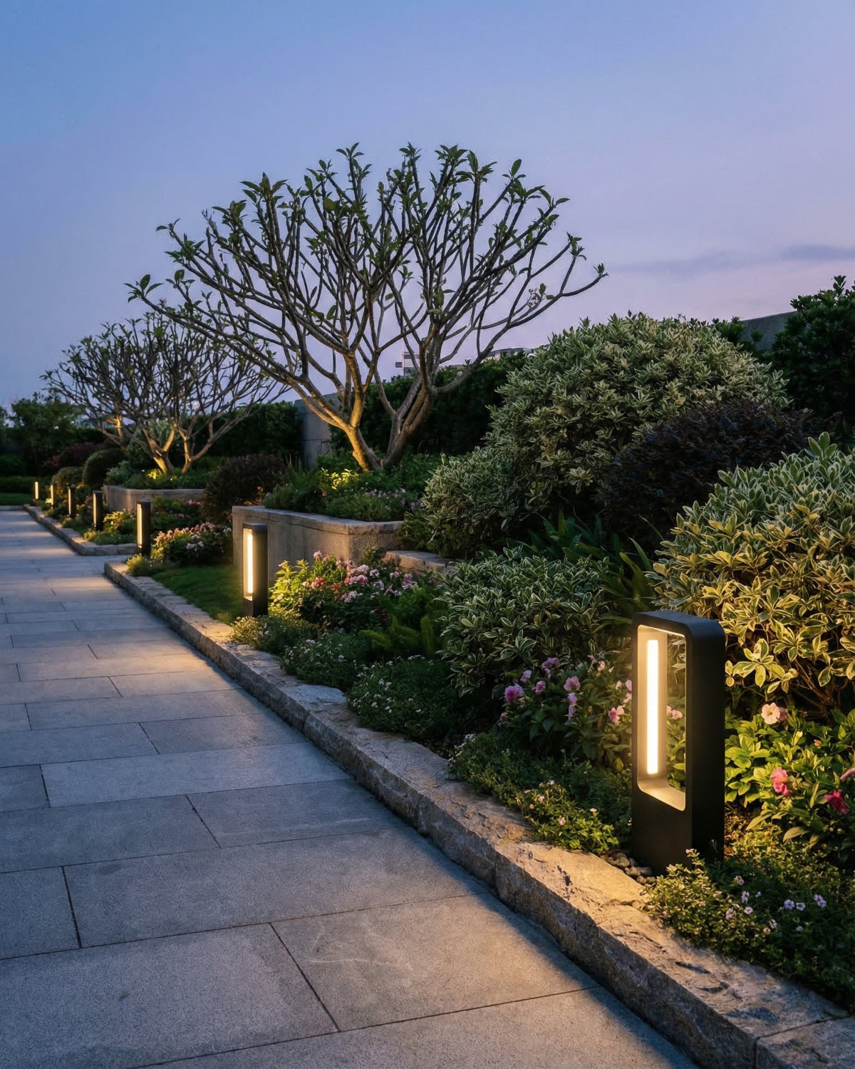 Mid-Century Sculptural Outdoor Light — view 6